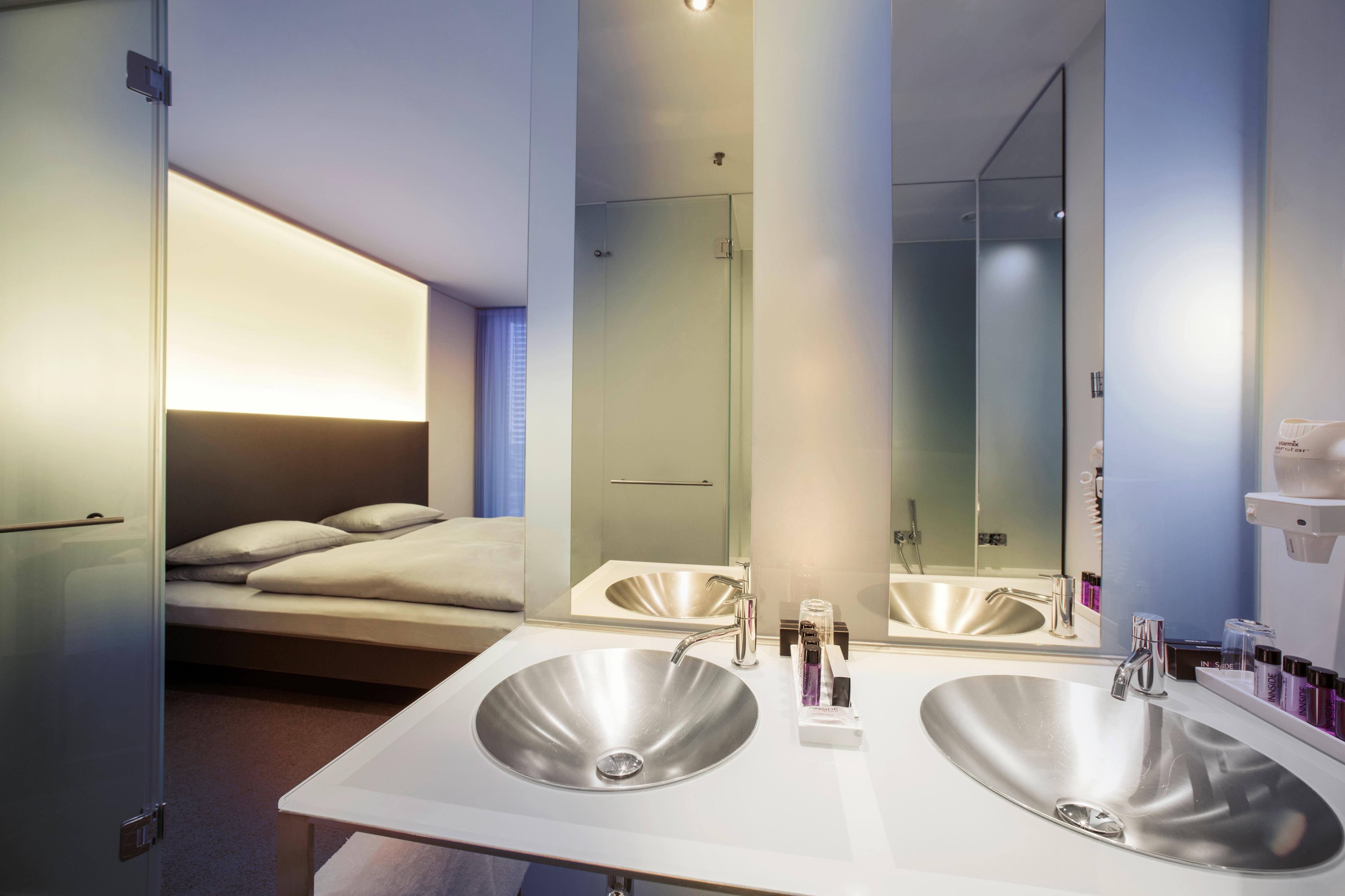 Innside By Melia Duesseldorf Derendorf Bagian luar foto